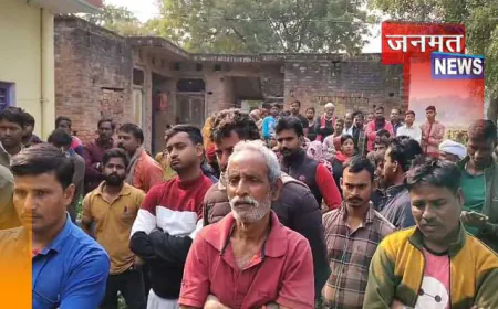 डेढ़ साल के दो बेटी व एक बेटे के साथ विवाहिता ने लगाई फांसी