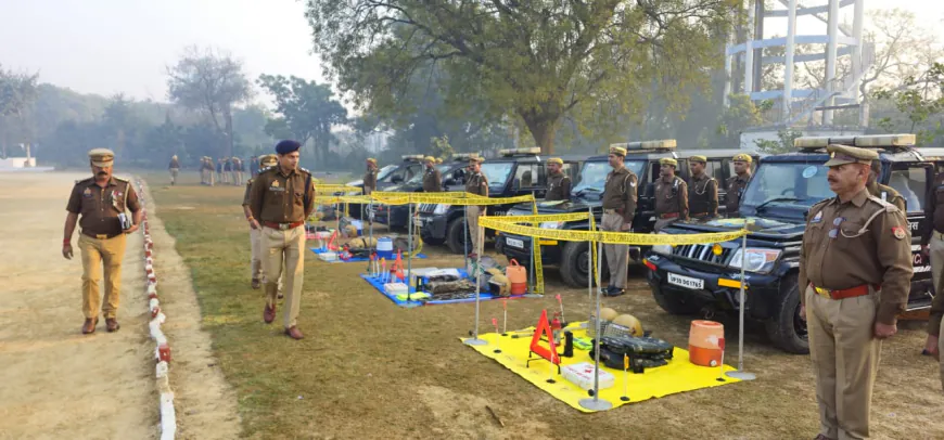 एसपी ने पुलिस लाइन में किया परेड का निरीक्षण