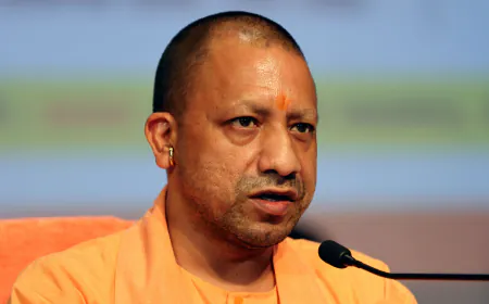 बिना चिंता कराएं इलाज, पैसा सरकार देगी : मुख्यमंत्री