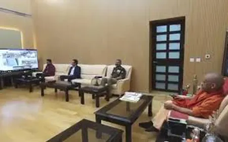 वॉर रूम में डटे रहे डीजीपी, प्रमुख सचिव गृह के साथ मुख्यमंत्री