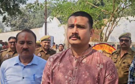 भदोही जेल में वैदिक मंत्रोच्चार के बीच बंदियों को कराया गया संगम जल से स्नान