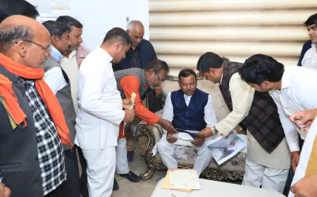 केंद्रीय मंत्री ने लोगों ने विभिन्न समस्याओं से हुए अवगत, अधिकारियों को दिया निर्देश