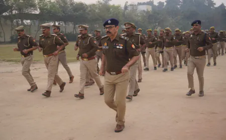 पुलिस अधीक्षक बलिया ने पुलिस लाईन में ली परेड की सलामी