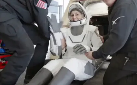 9 महीने बाद पृथ्वी पर वापस आईं सुनीता विलियम्स