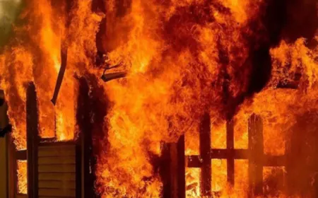 छत्रपति संभाजीनगर के बाजार में लगी आग, 20 दुकानें हुईं प्रभावित