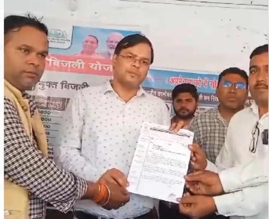 पावर कॉरपोरेशन से जुड़े संविदा कर्मियों ने अपनी मांगों को लेकर किया धरना प्रदर्शन