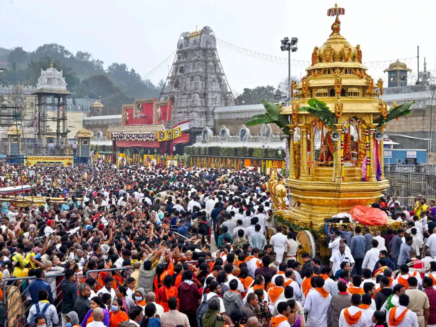 तिरुपति मंदिर में सिर्फ हिंदू कर्मचारियों की होगी नियुक्ति, CM चंद्रबाबू नायडू का बयान