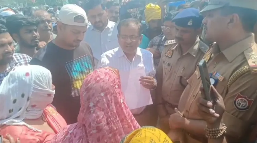 लाइनमैन की करेंट लगने से इलाज के दौरान हुई मौत, परिजनों ने किया हंगामा