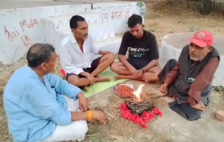 शिक्षा देने के नाम पर लूटपाट को लेकर बुद्धि शुद्धि यज्ञ का हुआ आयोजन