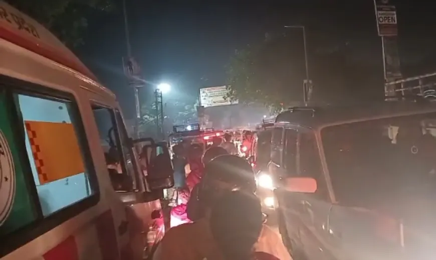 पडरौना में भीषण जाम के कहर में मरीज लेकर घंटो फंसा रहा एम्बुलेंस
