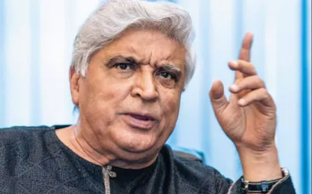 भारत-पाक तनाव के बीच जावेद अख्तर का तीखा बयान, जनरल मुनीर पर साधा निशाना