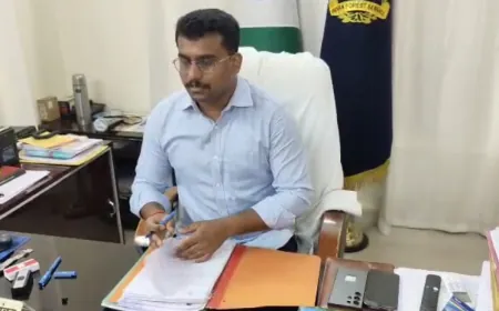 नोटिस के खिलाफ वन ग्राम वासी पहुँचे DFO आफिस, जताई नाराजगी