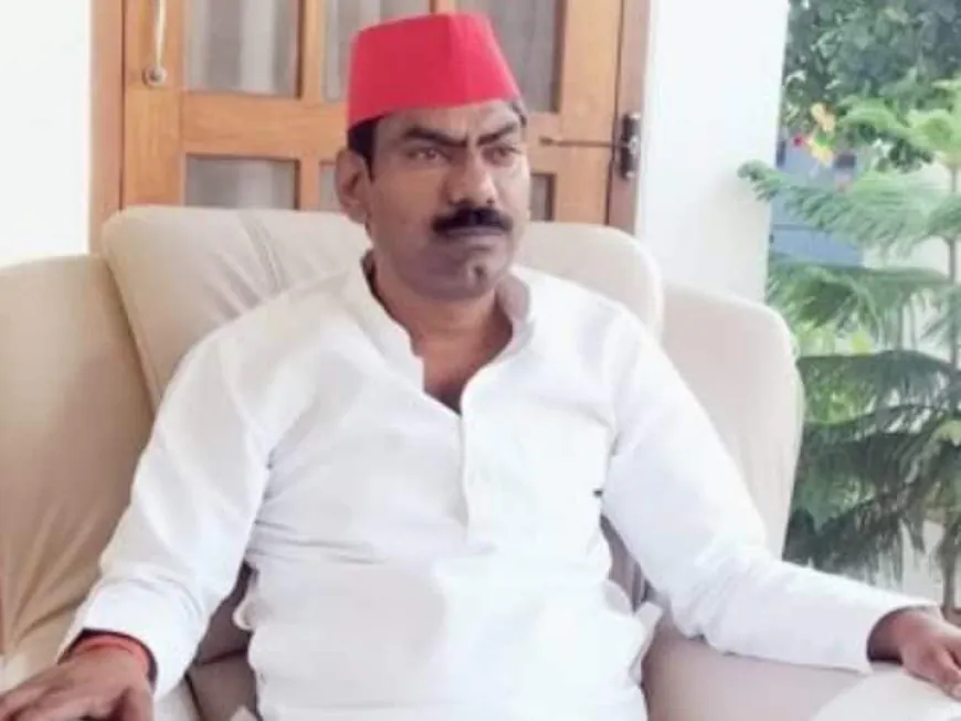 प्रतापगढ़ सपा के कार्यवाहक जिला अध्यक्ष गुलशन यादव की पत्नी सीमा यादव का मकान कुर्क
