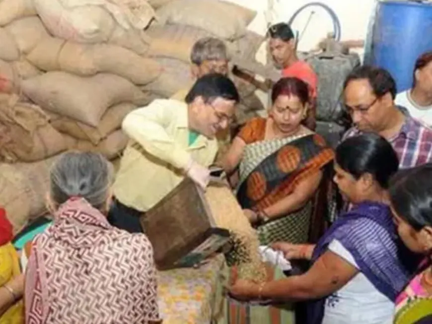 योगी सरकार की खाद्य सुरक्षा योजना से 15 करोड़ लोगों को मिला राहत, पात्र परिवारों की हो रही पहचान
