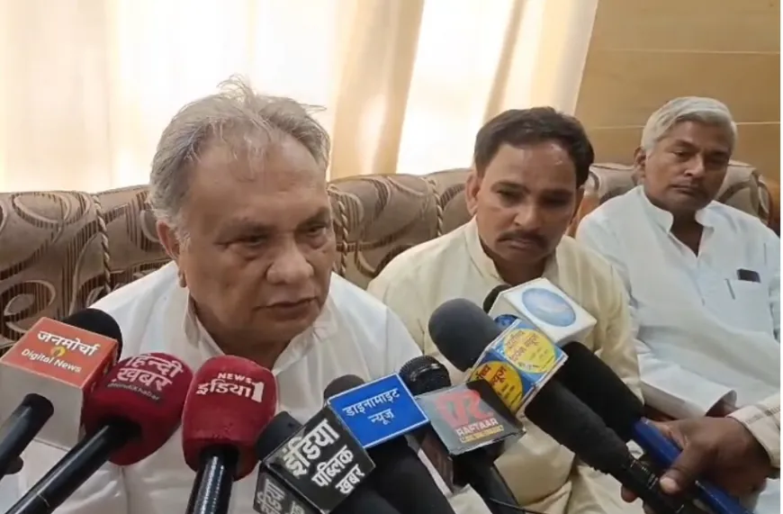 राष्ट्रीय लोकदल कि बैठक में शामिल हुए राष्ट्रीय महासचिव त्रिलोक त्यागी 