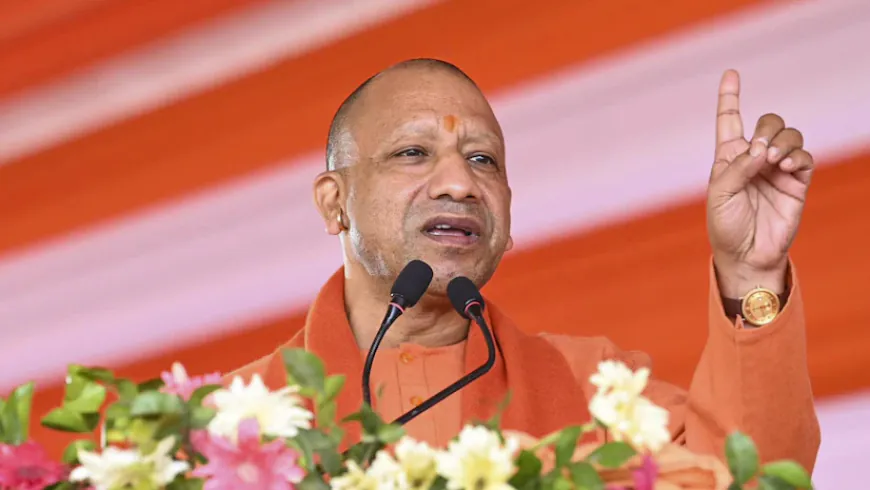 सीएम योगी का निर्देश: श्रम कानून हो संतुलित, श्रमिकों को मिले बीमा और सम्मानजनक वेतन