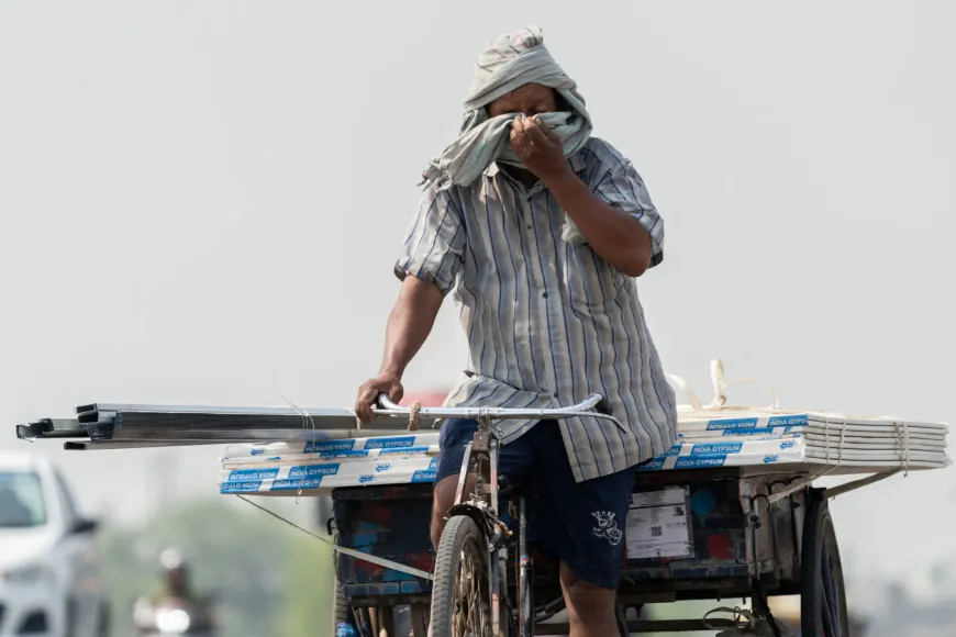 यूपी में हीटवेव और आंधी-तूफान से तबाही, तीन की मौत