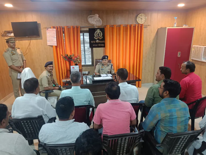 वरिष्ठ पुलिस अधीक्षक ने कैम्पियरगंज थाने का किया औचक निरीक्षण