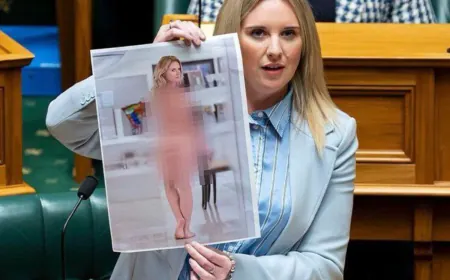 AI से बनी फेक न्यूड फोटो लेकर संसद पहुंचीं महिला सांसद, कानून बनाने की उठाई मांग