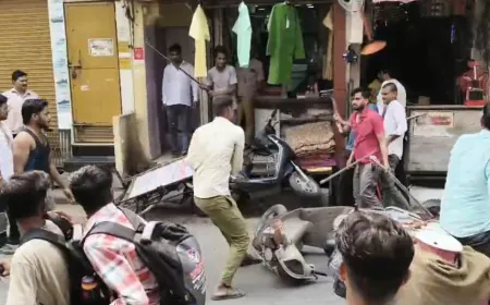 पंखा बदलने के विवाद में व्यापारी पर खुलेआम हमला, बाजार में फैली दहशत