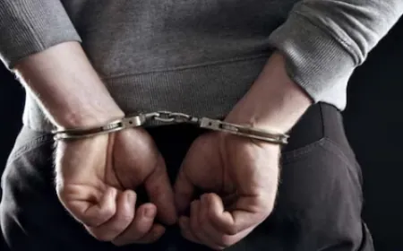 प्रयागराज: पिता का कर्ज चुकाने के लिए मुंशी ने रची लूट की साजिश, तीन साथी गिरफ्तार