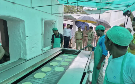 रसोई में बनती रोटियों की मशीन से लेकर महिला बैरक तक लिया जायजा, बंदियों की सुविधाओं पर विशेष फोकस 