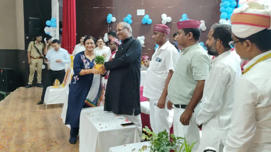 Moradabad:- स्वामी प्रसाद मौर्य रसविहीन नेता-कैबिनेट मंत्री संजय निषाद