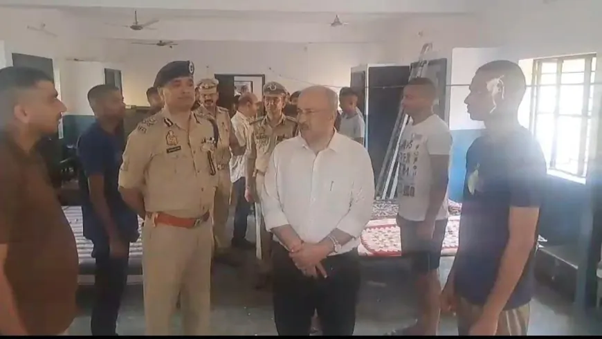 DGP राजीव कृष्ण पहुंचे कल्ली पश्चिम पुलिस लाइन, नवनियुक्त आरक्षियों की JTC ट्रेनिंग का लिया जायजा