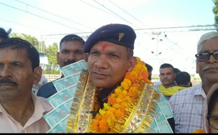 सेना से सेवानिवृत्त होकर लौटे सूबेदार बाल गोबिन्द पाल का हुआ शानदार स्वागत