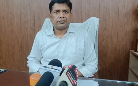बुलंदशहर में स्कूल मर्जर पर अभिभावकों का हंगामा, शिक्षकों को बंधक बनाकर जताया विरोध