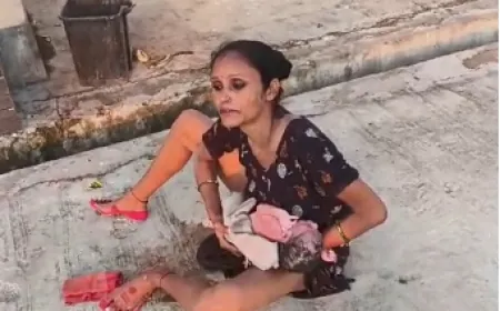 अस्पताल बंद होने से गर्भवती महिला ने गेट पर दिया बच्चे को जन्म, स्वास्थ्य विभाग में मचा हड़कंप
