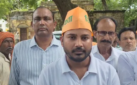 लाभांश बढ़ाने की मांग को लेकर कोटेदारों का प्रदर्शन, जिला पूर्ति अधिकारी को सौंपा ज्ञापन