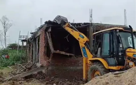 हाईकोर्ट के आदेश पर विवादित जमीन पर बना पुलिस चौकी निर्माण ध्वस्त, प्रशासनिक अमले में मची खलबली