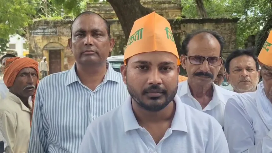 लाभांश बढ़ाने की मांग को लेकर कोटेदारों का प्रदर्शन, जिला पूर्ति अधिकारी को सौंपा ज्ञापन