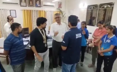 अंतरराष्ट्रीय निशानेबाजों ने डीएम से की मुलाकात, मिला सम्मान और समाधान का आश्वासन