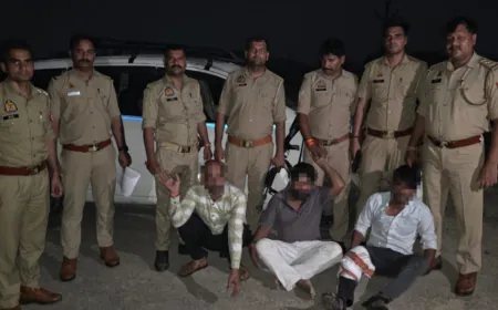 अकराबाद में पुलिस मुठभेड़, तीन लुटेरे गिरफ्तार, एक के पैर में गोली, लूट के 39,200 रुपये और कार बरामद