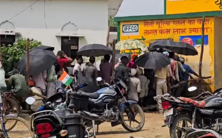 खाद की कमी और कालाबाजारी से किसान परेशान, प्रशासनिक दावे फेल