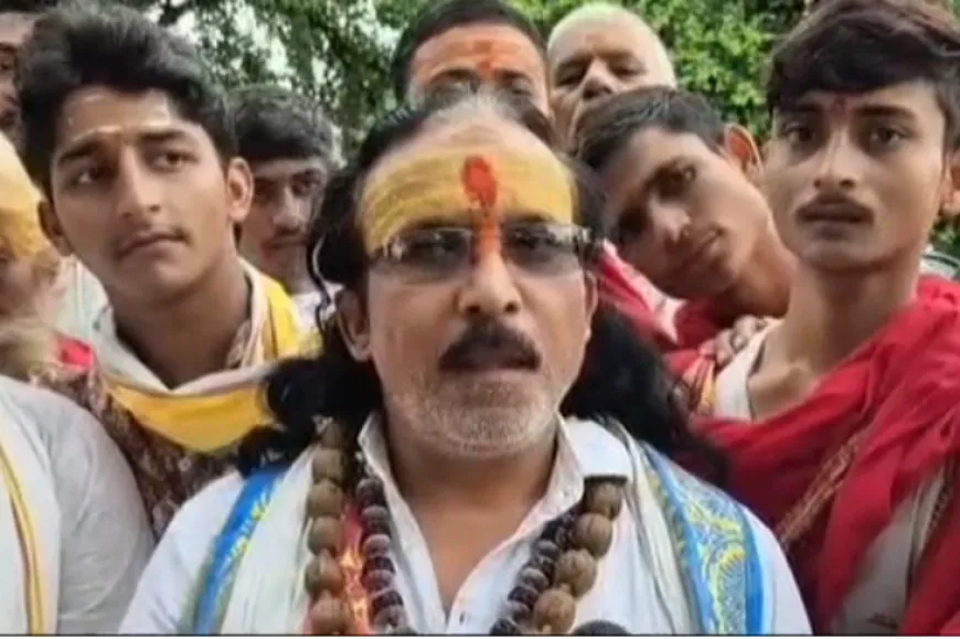 मिर्ज़ापुर में गंगा का रौद्र रूप, विंध्याचल के पुरोहितों ने की माँ गंगा को शांत करने की प्रार्थना