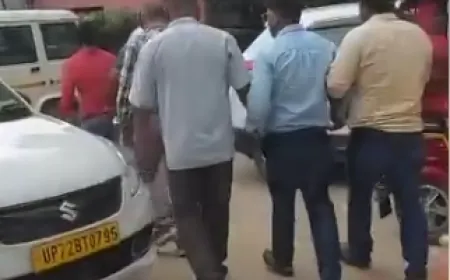 प्रतापगढ़ सीएमओ ऑफिस में रिश्वतखोरी का भंडाफोड़, एंटी करप्शन टीम ने दो कर्मचारियों को रंगेहाथ पकड़ा