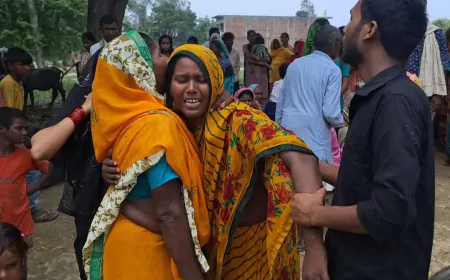 छत पर सो रहे दो मासूमों को सांप ने डसा, इलाज के दौरान दोनों की मौत, गांव में छाया मातम