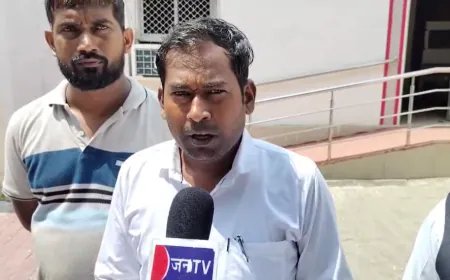 एंटी करप्शन टीम द्वारा रिश्वत लेते पकड़े गए तहसील पेशकार को दोबारा मिली चार्ज, जय किसान आन्दोलन ने लगाया पक्षपात का आरोप, तबादले की उठी मांग