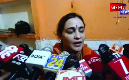 मां कामाख्या धाम में भव्य चुनरी यात्रा, राज्य महिला आयोग की उपाध्यक्ष अपर्णा यादव ने किया पूजन-अर्चन