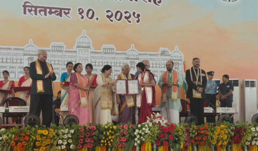 लखनऊ विश्वविद्यालय का 68वां दीक्षांत समारोह संपन्न, मेडल पाकर चमके छात्र-छात्राएं