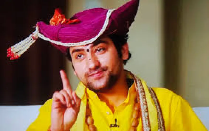 बागेश्वर धाम के महंत आचार्य धीरेंद्र शास्त्री पहुंचे वाराणसी, नेपाल हिंसा को लेकर कही बात !