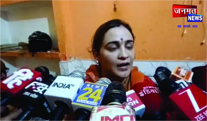 मां कामाख्या धाम में भव्य चुनरी यात्रा, राज्य महिला आयोग की उपाध्यक्ष अपर्णा यादव ने किया पूजन-अर्चन