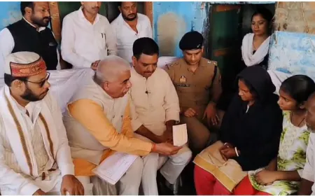 रायबरेली में दलित युवक की हत्या मामले में प्रभारी मंत्री राकेश सचान और असीम अरुण ने पीड़ित परिवार से की मुलाकात !