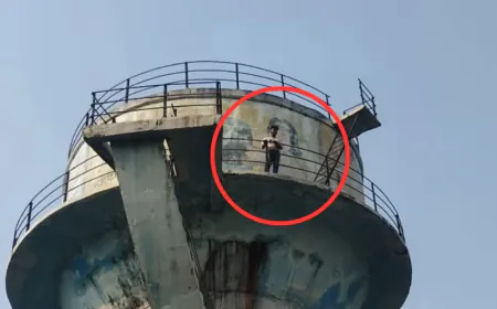 ‘बसंती’ के लिए पानी की टंकी पर चढ़ा ‘वीरू’: हापुड़ में दिलजले आशिक ने कर दिया शोले वाला कांड