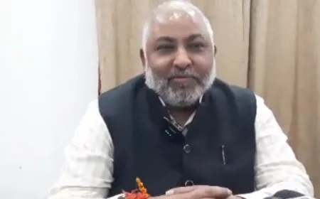 UP News: मंत्री दयाशंकर सिंह के खिलाफ गैर-जमानती वारंट जारी