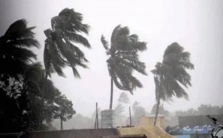 यूपी में अभी जारी रहेगा मोंथा तूफ़ान का असर