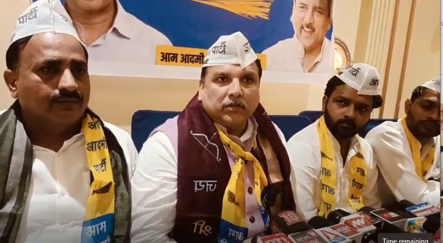 अयोध्या पहुंचे आप सांसद संजय सिंह,ने प्रेसवार्ता कर सरकार पर जमकर साधा निशाना।